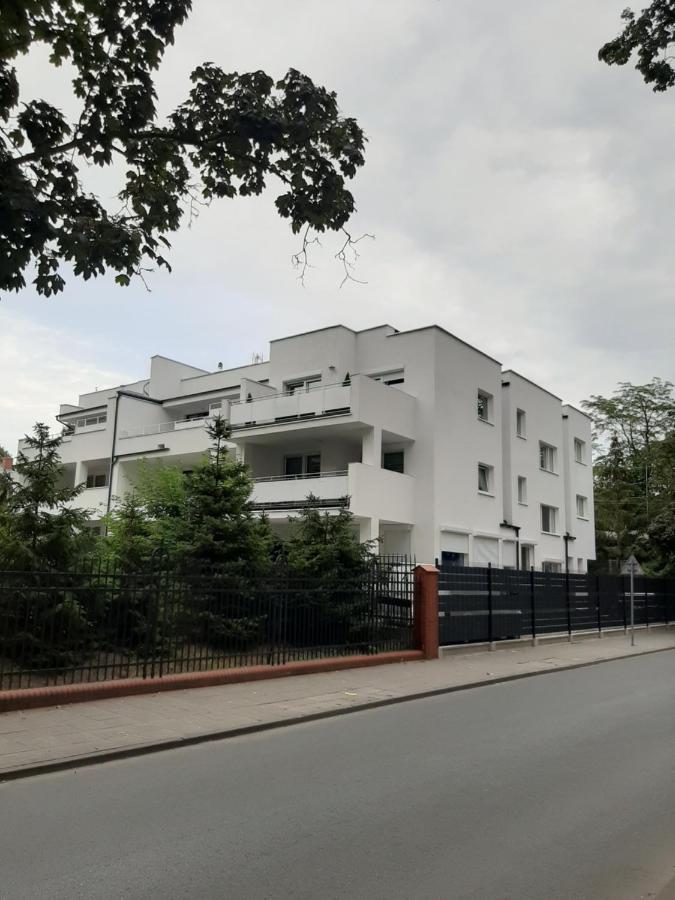 Apartament Emily Apartment ชวีโนวิชแจ ภายนอก รูปภาพ